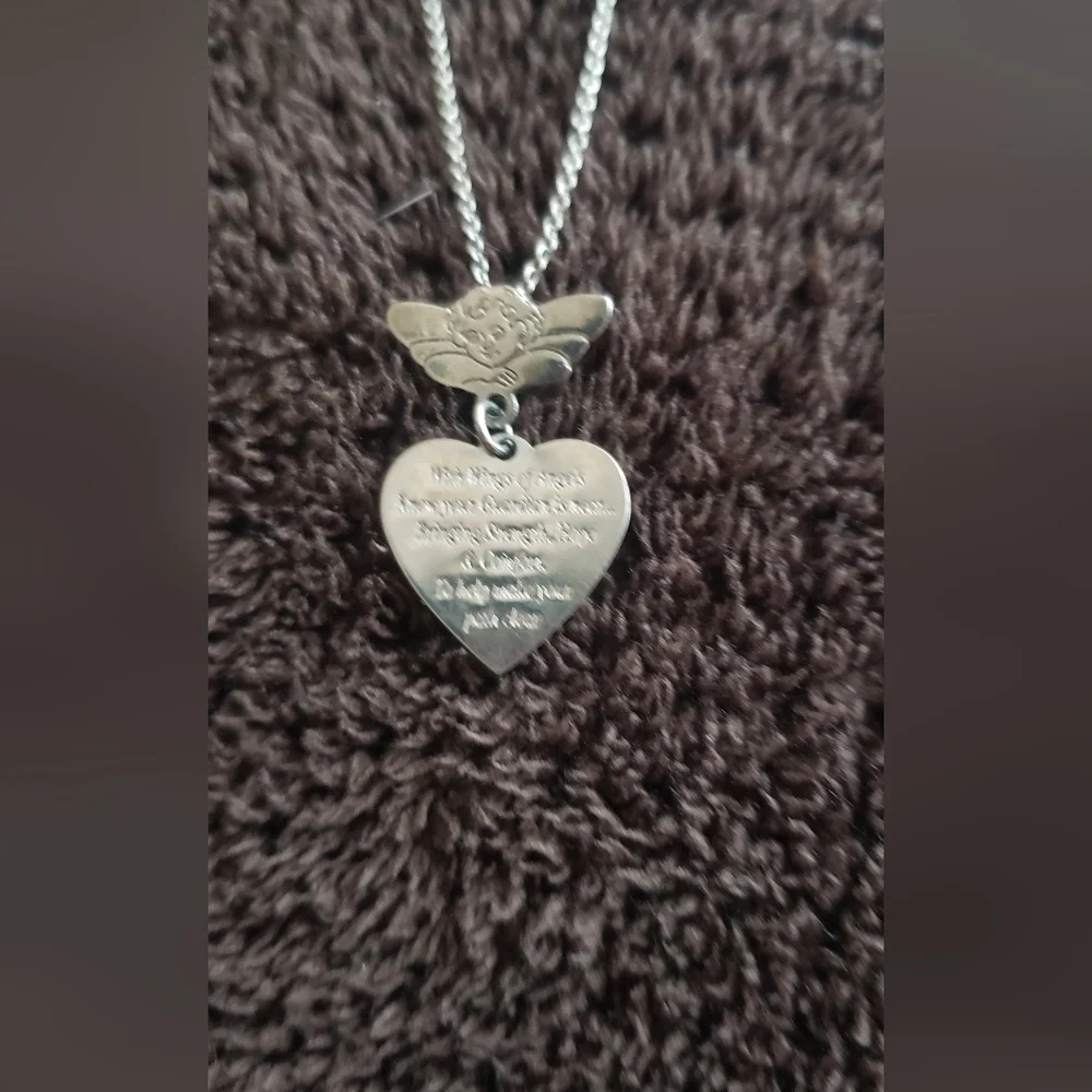 Necklace - Picture 1 of 4
